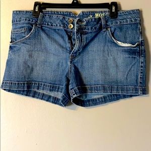 MOSSIMO JEAN SHORTS